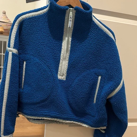 FP Movement cropped Blue Fleece Pullover, size XS - Picture 1 of 3